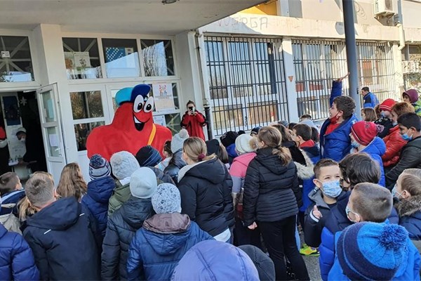 Božićni darovi za stradalu djecu s područja pogođenog potresom